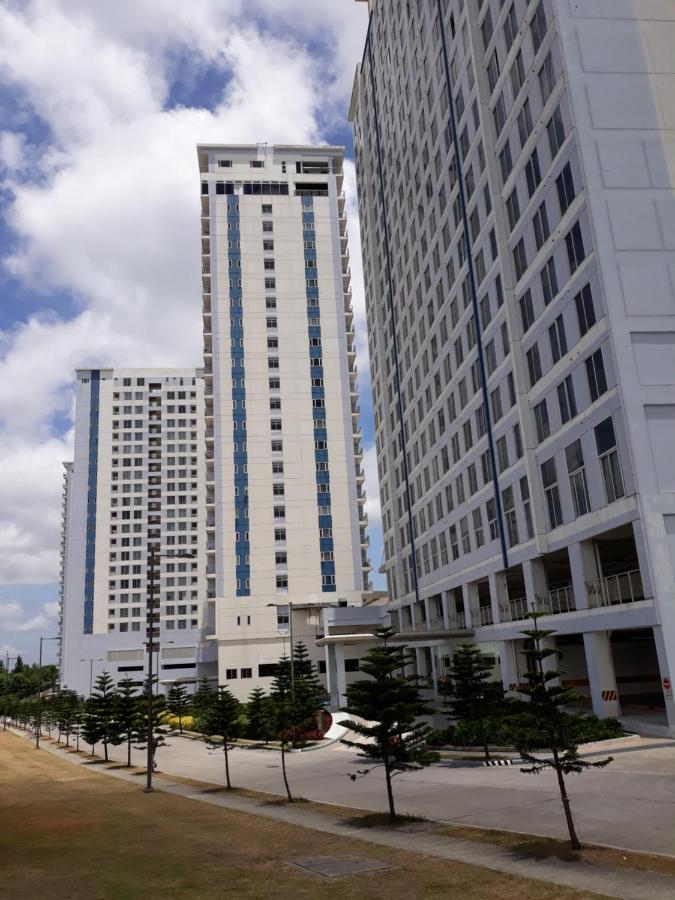 Condo at Wind Residences Tagaytay City Esterno foto