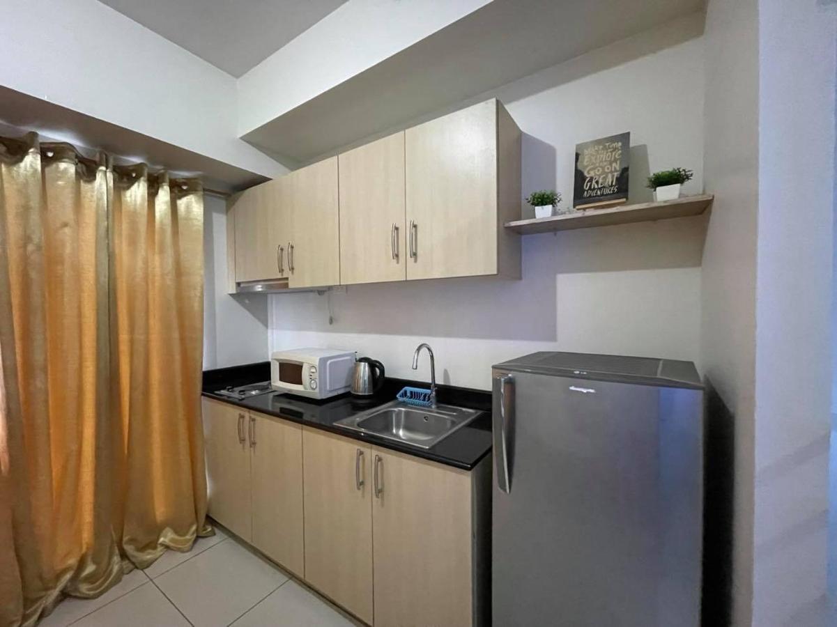 Condo at Wind Residences Tagaytay City Esterno foto