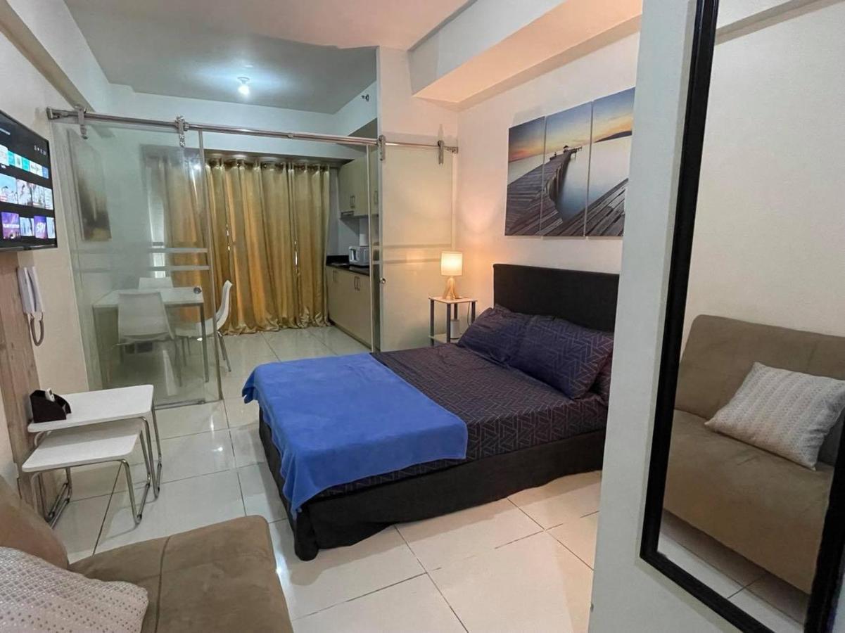 Condo at Wind Residences Tagaytay City Esterno foto